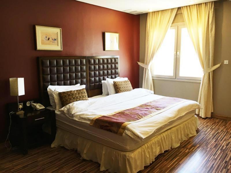 Spice Hotel Koeweit Buitenkant foto