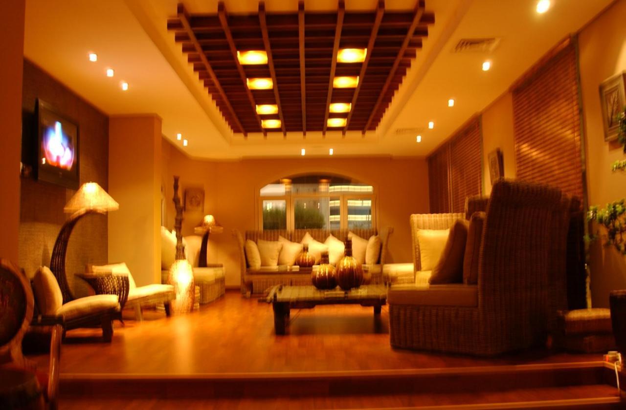 Spice Hotel Koeweit Buitenkant foto