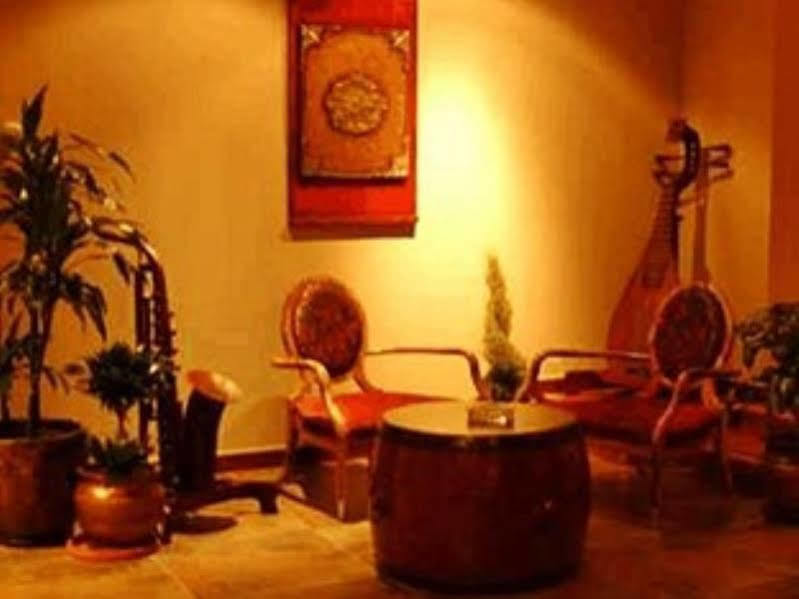 Spice Hotel Koeweit Buitenkant foto